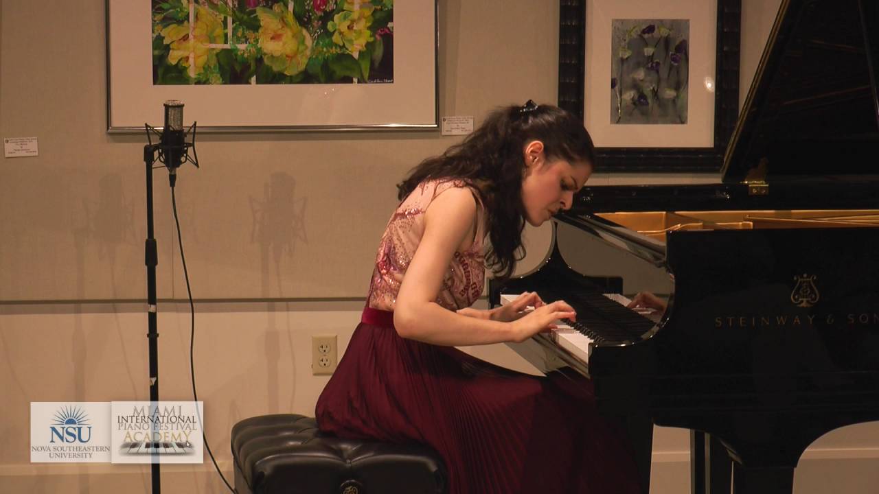ZLATA CHOCHIEVA PLAYS MOZART FANTASY IN C MINOR K.  396 SONATA IN C MAJOR K  545