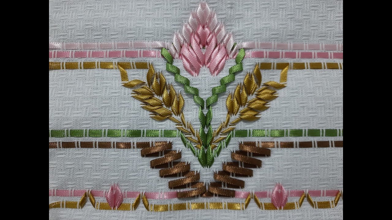 Cestinha com flor e trigo vagonite de fitas  modelo 130