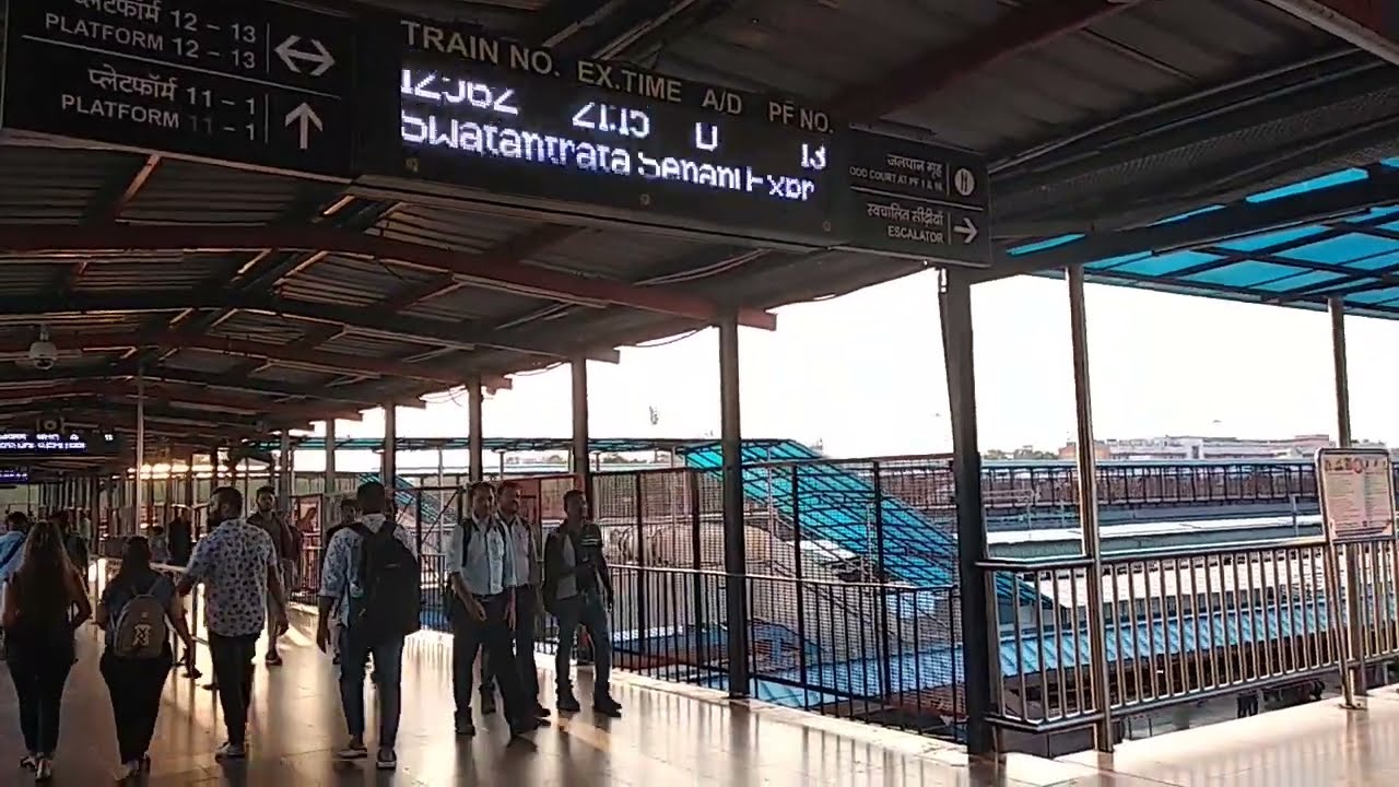 Agra Intercity | Barauni Clone Humsafar | NDLS - Malda Town Exp | Train Announcement at New Delhi