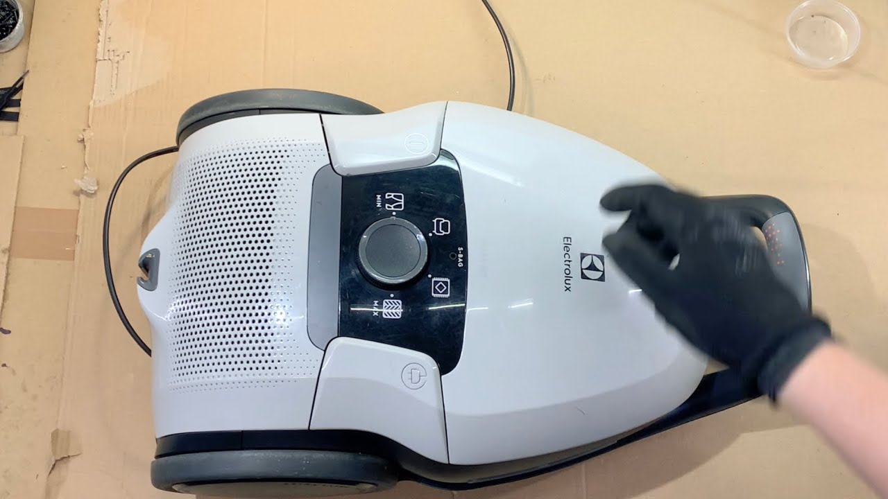 How To Repair Vacuum Cleaner - Electrolux Pure D9 PD91-4MG (AEG VX9-4-4MG)