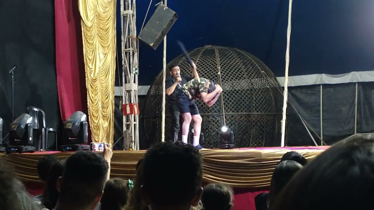 BANANINHA NO CIRCO CASTELLI EM IBIRITÉ - MG