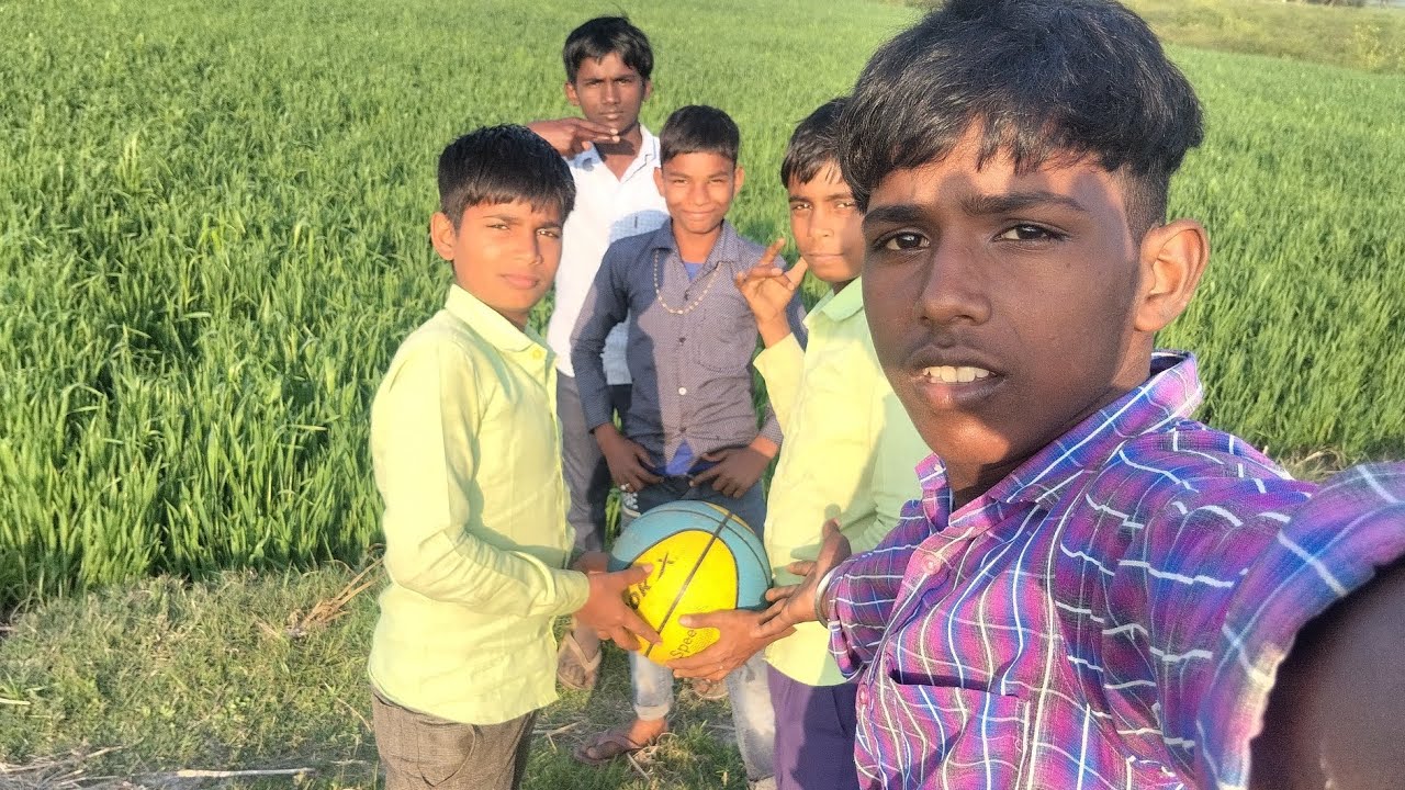  Aaj  हमे Khet per ball Padi Hui Mil Gai😯😯