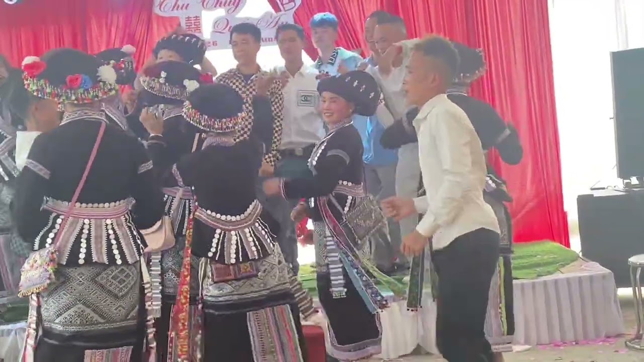 Vui lên nào 