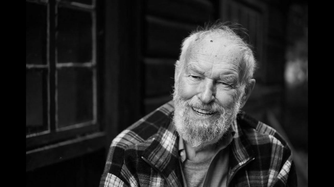 Eidamas 86-erius metus mirė aktorius R. Adomaitis: prisimenamos akimirkos i&scaron; jo gyvenimo