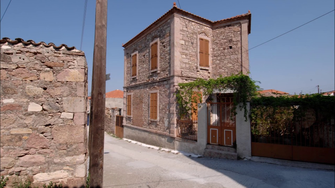 Presentation of Vrisa before the destruction of 2017