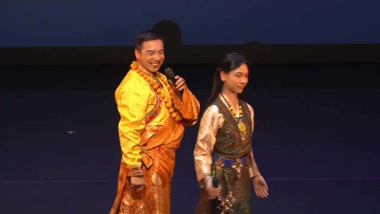 男女合唱《梅朵》［中國夢·華彩香江～民族同心歌舞晚會］（香江民族舞蹈團主辦）