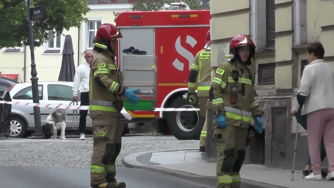 Zawaliła się część kamienicy w Wągrowcu | Akcja straży i policji