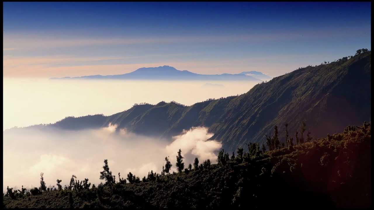 Mount Bromo HD Timelapse Movie by Justin Ng