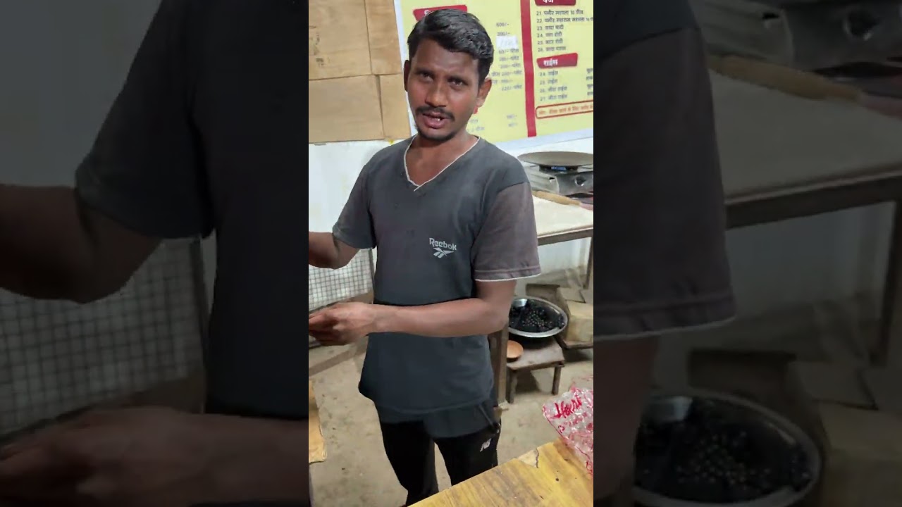 	Ambikapur का सबसे चटपटा Champaran Mutton 😍 | Kalyan Jewellers के सामने Banaras Road पर स्वाद  !