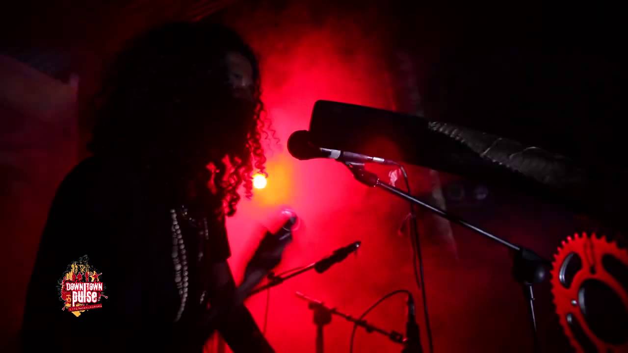 Ghosha - Nil Ahas Thale Age | ඝෝෂා - නිල් අහස් තලේ අගේ @ Down Town Pulse 2013