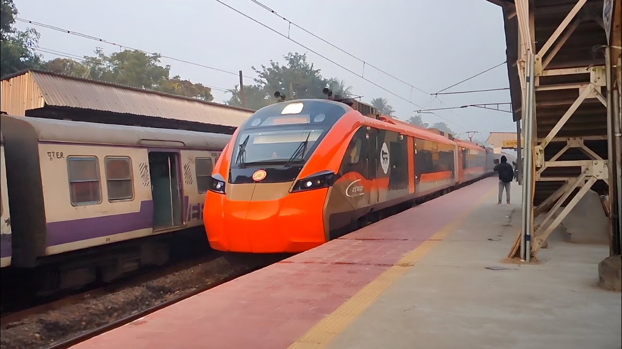 VANDE BHARAT SLEEPER EXPRESS : Kamakhya Howrah Via Katwa First Commercial Run || Crossing  Video ||
