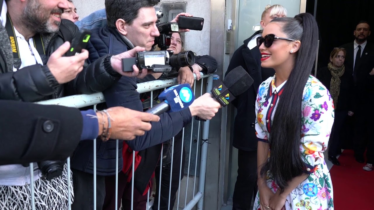 LALI FIRMA DE DISCOS DE BRAVA - BUENOS AIRES
