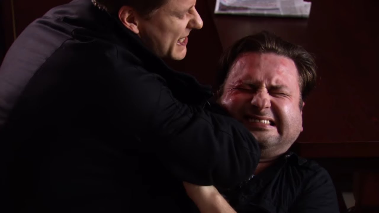 Robert brutalnie pobił ojczyma Stasia [Na Wspólnej odc. 2674]