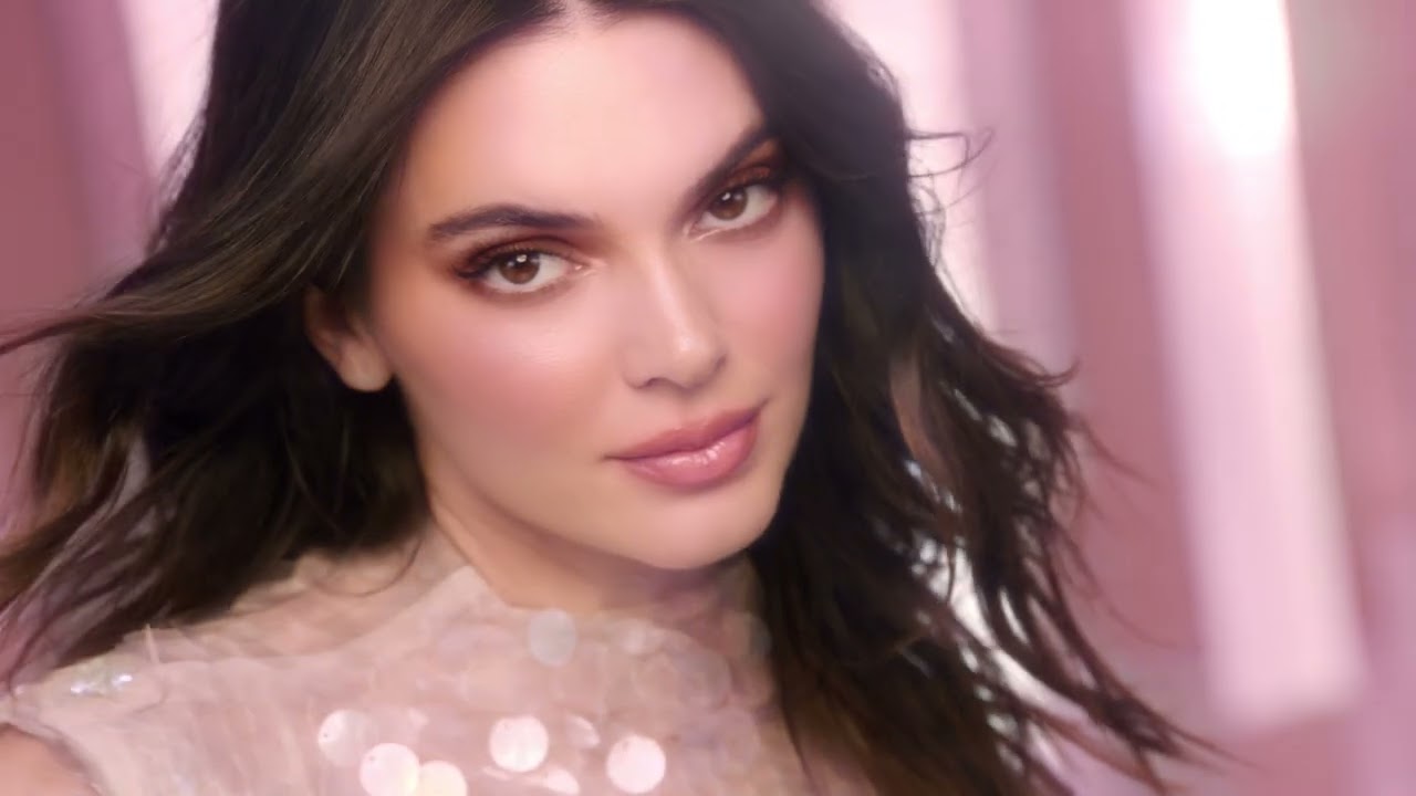 L'ORÉAL PARIS - LUMI GLOTION & LIQUID BLUSH - KENDALL JENNER; CINDY BRUNA
