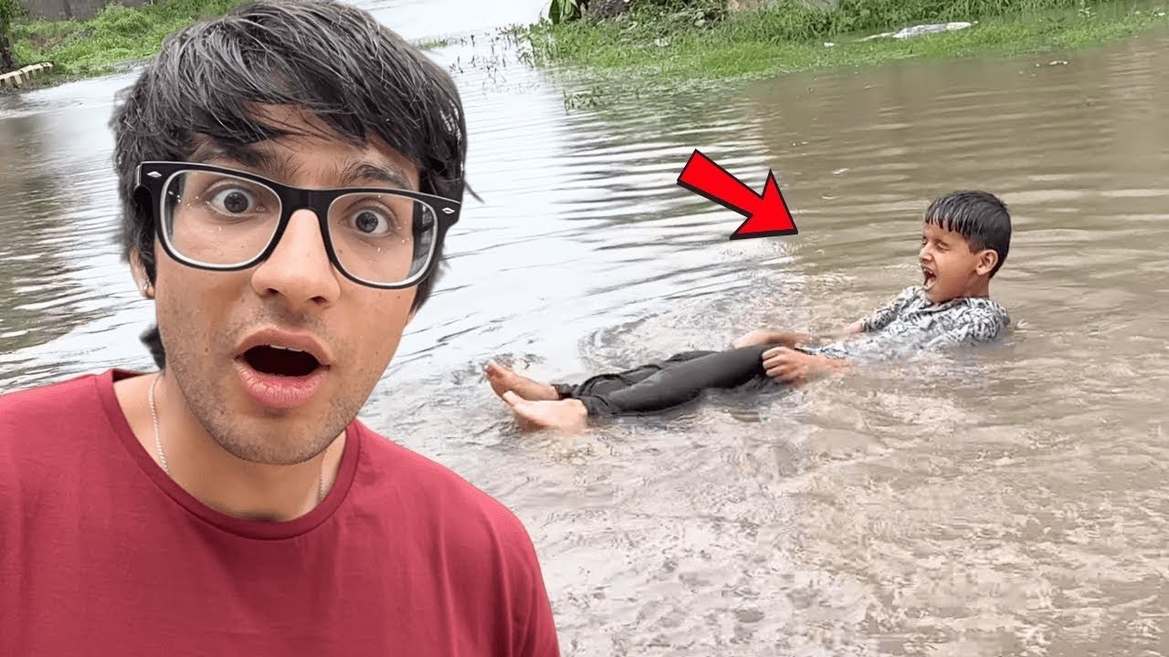 Barish Me Ye Kya Ho Gaya 😲😱 Kunali Ko @souravjvlogs 