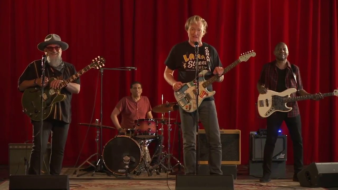 Conan and the Cable band play 