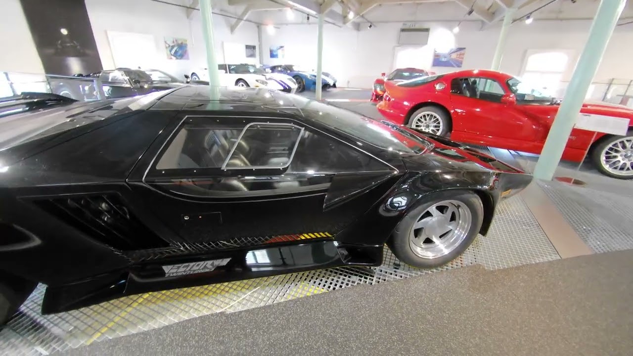 VECTOR W8 Лучший автомобиль в черном цвете!