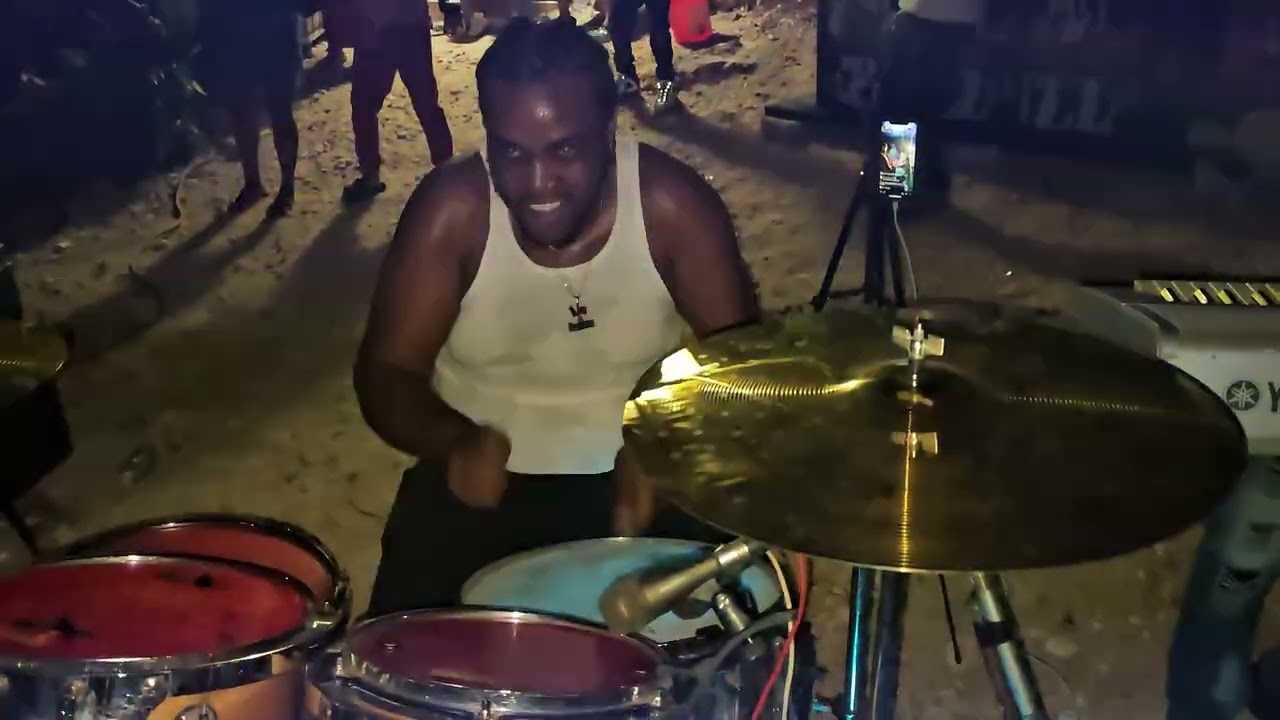MIDNIGHT BUZZ ENT BAND REPRESENTING IN ALLISON MANCHESTER CONTACT US 876-409-4267 