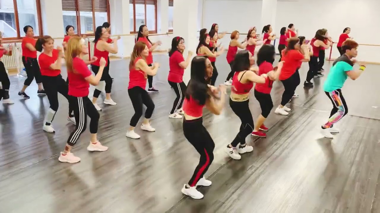Top Of the World by: Carpenters - Dance Workout / Cumbia / Fitness Dance / Zumba