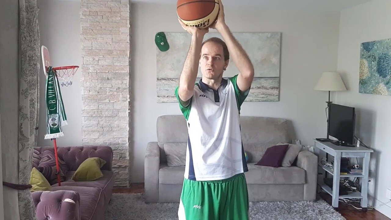 Técnica de Tiro a Canasta en casa