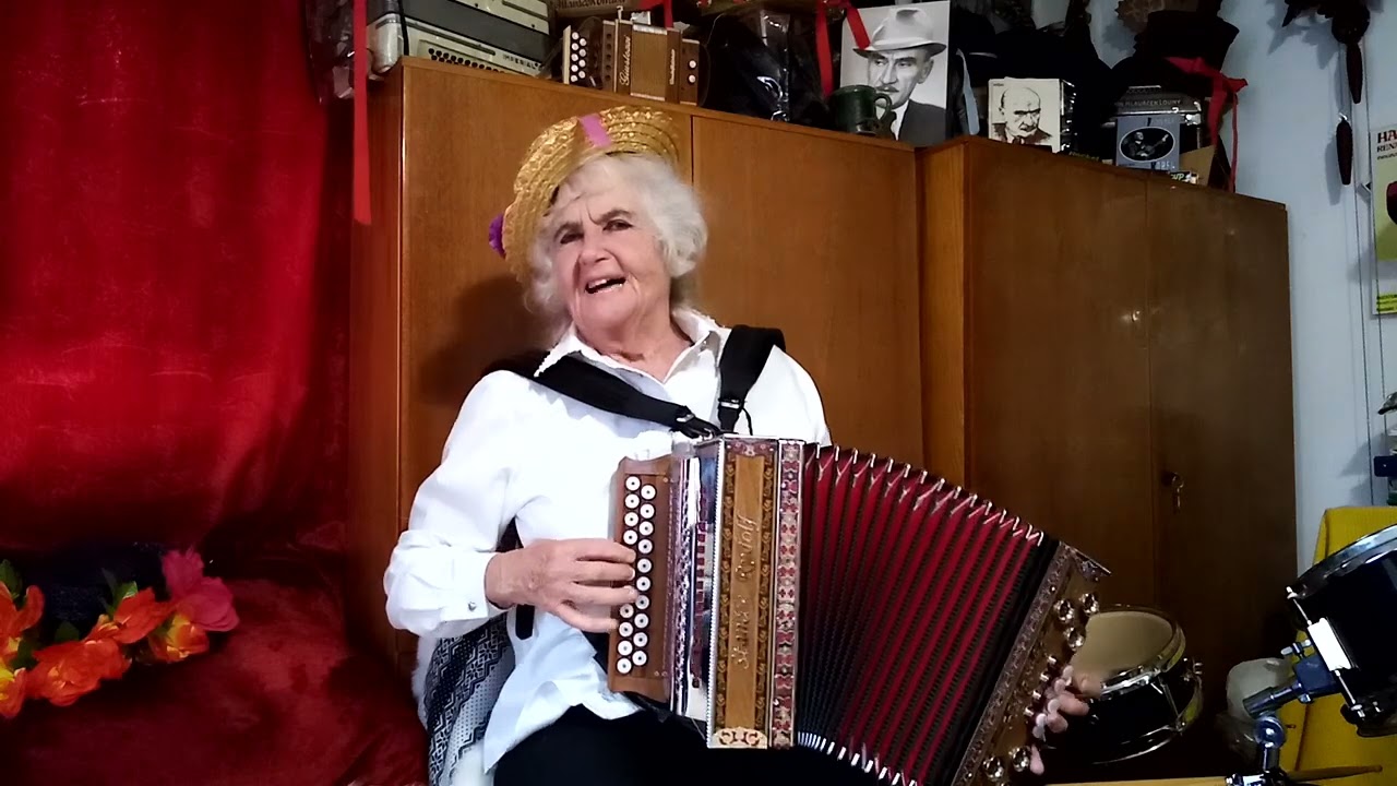 Nezlobte se rodičov&eacute; lidov&aacute; heligonka parodie