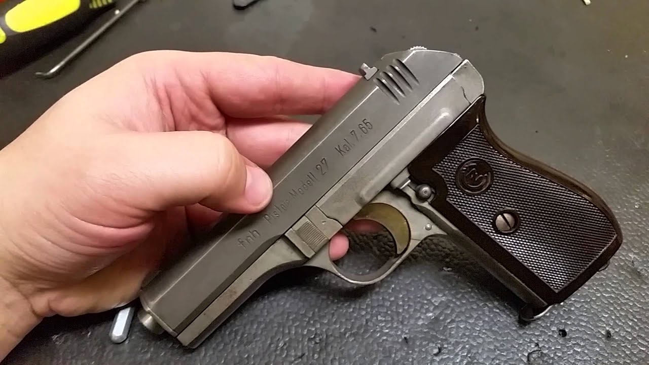 World War 2 Nazi CZ FNH Pistole Modell 27 Caliber 7.65 (.32 ACP)