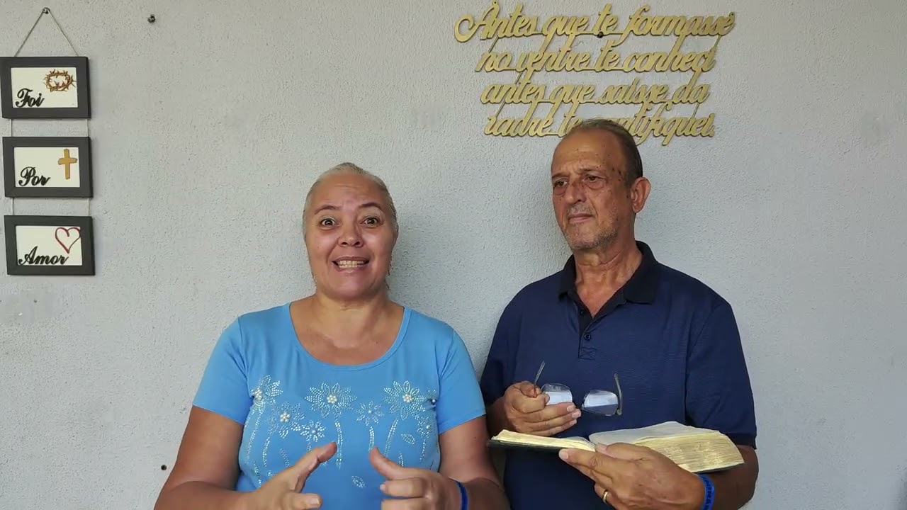 O nome de Jesus cura e ressuscita morto.
