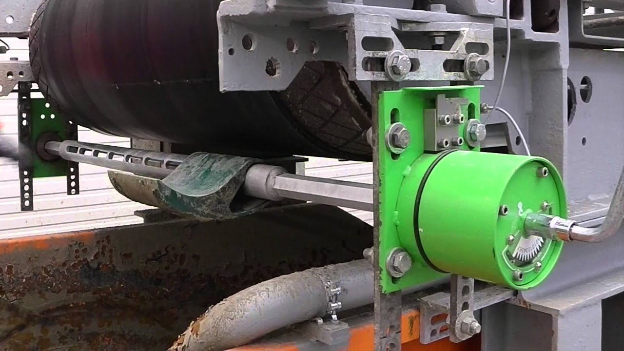 STARCLEAN&reg; Toolless Maintenance for Conveyor Belt Scraper