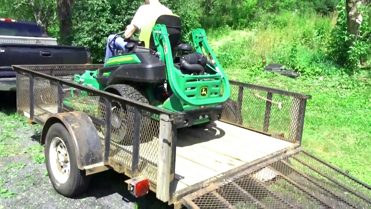 Flat Fee TV Ep. 14 - First Timer TRAINING DAY!!! Mowing 2 Beautiful Properties. THIS IS FLAT FEE TV!