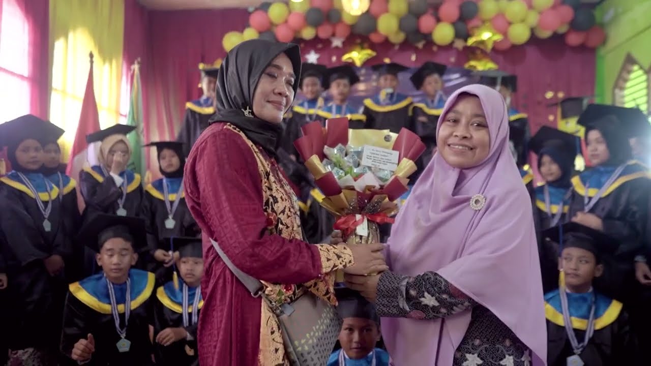 Wisuda SDIT Al Ikhwan Angkatan 19