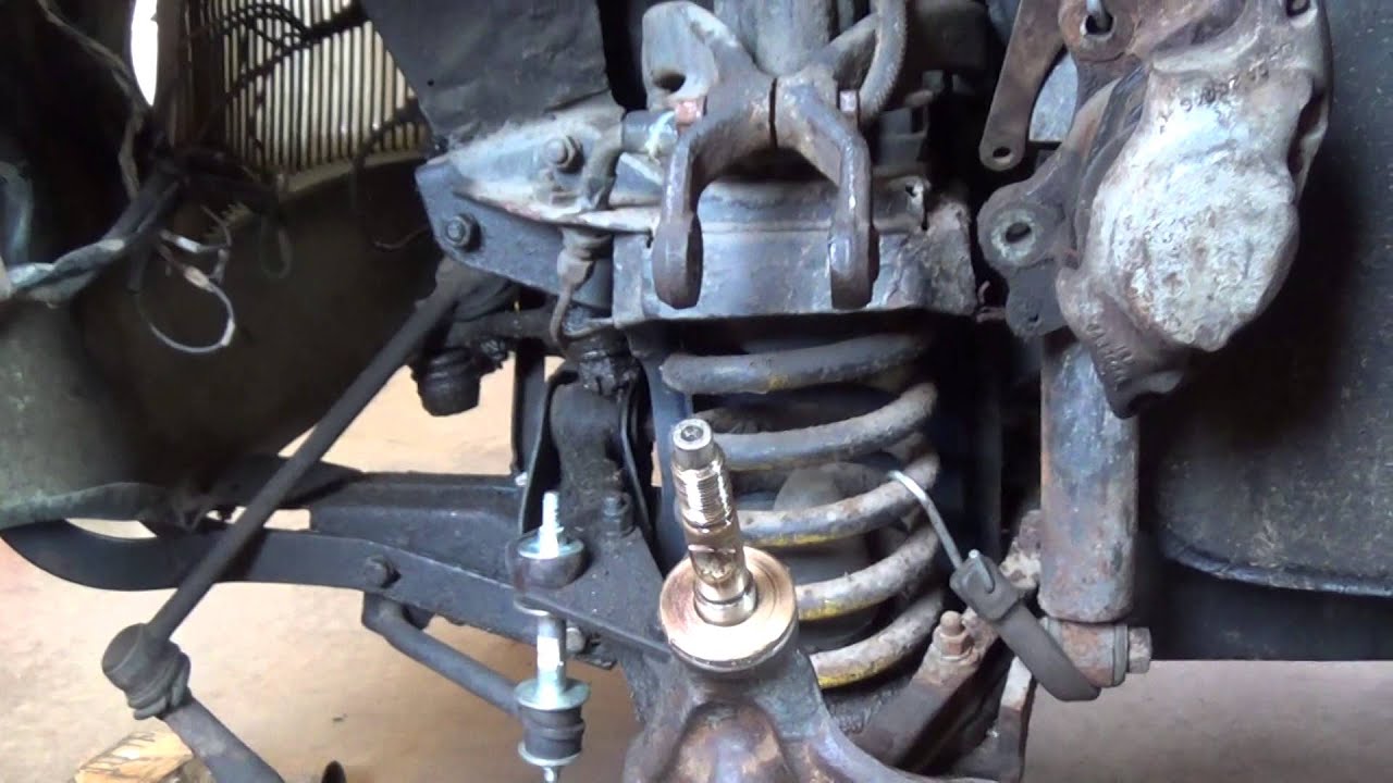 '67 Austin Healey -Part 1: Kingpin bushing replacement