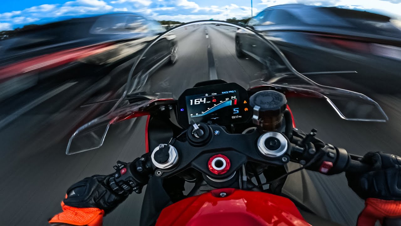 BMW S1000RR & FIREBLADE CHASE THROUGH TRAFFIC | PURE ADRENALINE
