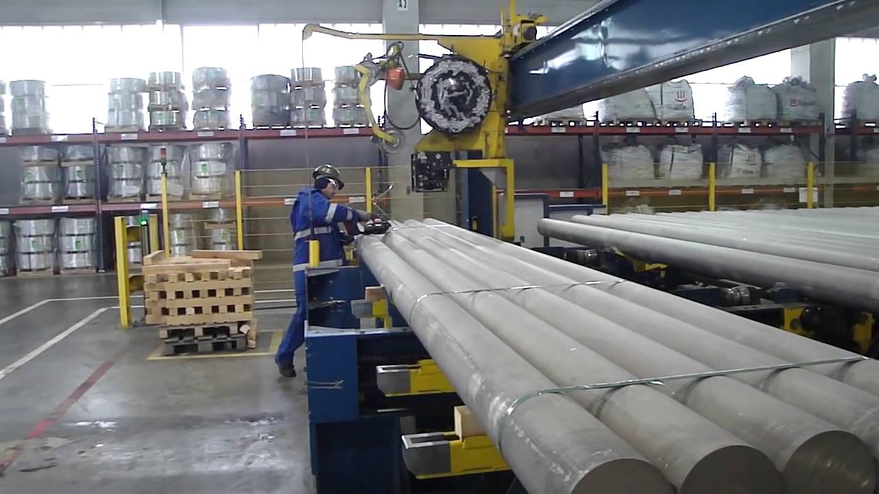 Power strap feeder (PSF) unit with battery strapping tool and 32mm PET strapping