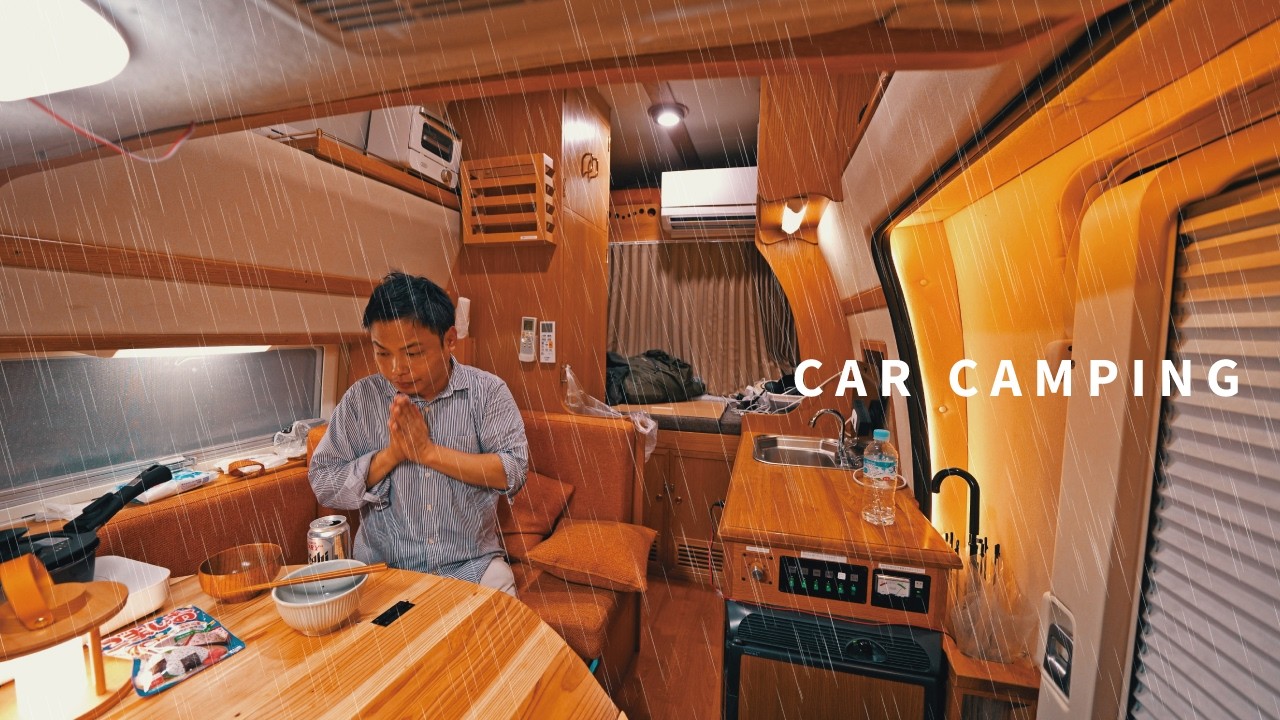 [Car Camping in Heavy Rain] A spooky forest. Heavy rain. A Hiace.