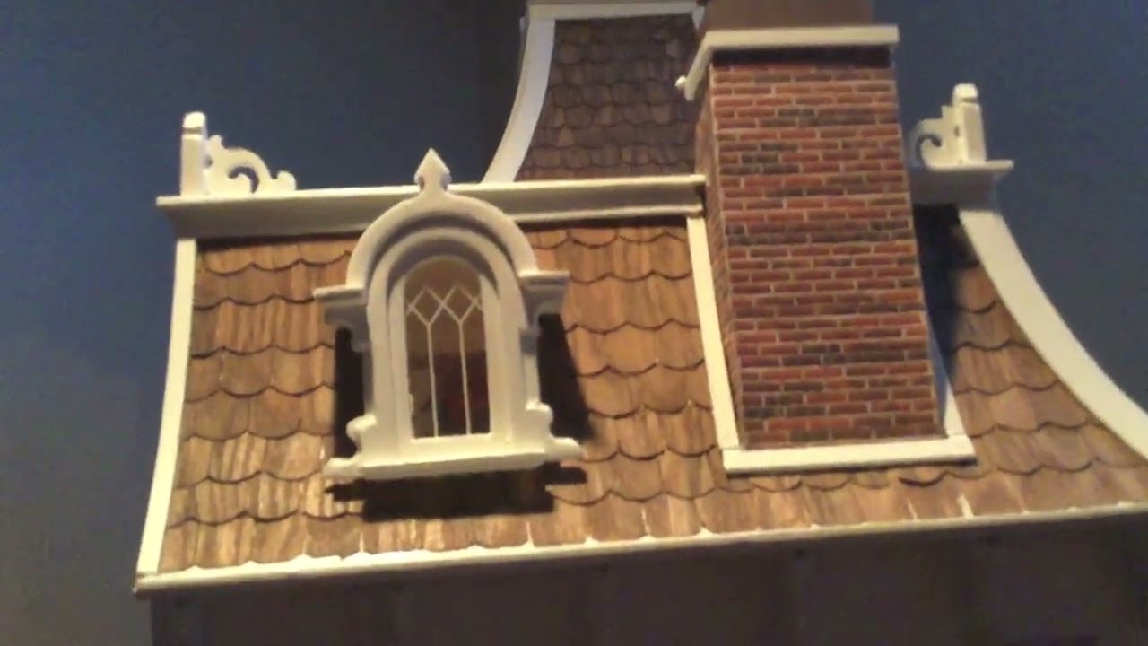 Gene’s Beacon Hill dollhouse, Christmas 2022