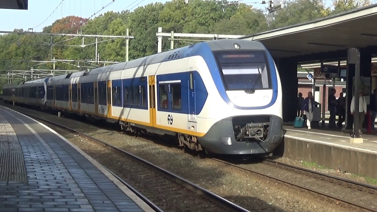 10 bakken SLT vertrekken uit Baarn!