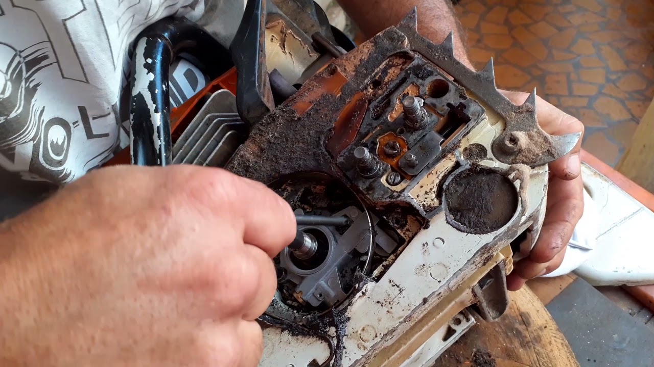 TROCANDO A BOMBA DE ÓLEO DA MS460