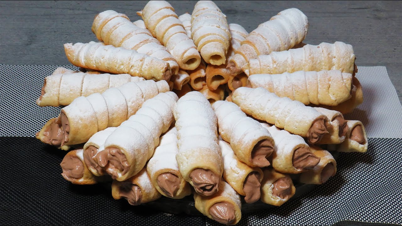 Rulouri umplute cu crema de Ciocolata