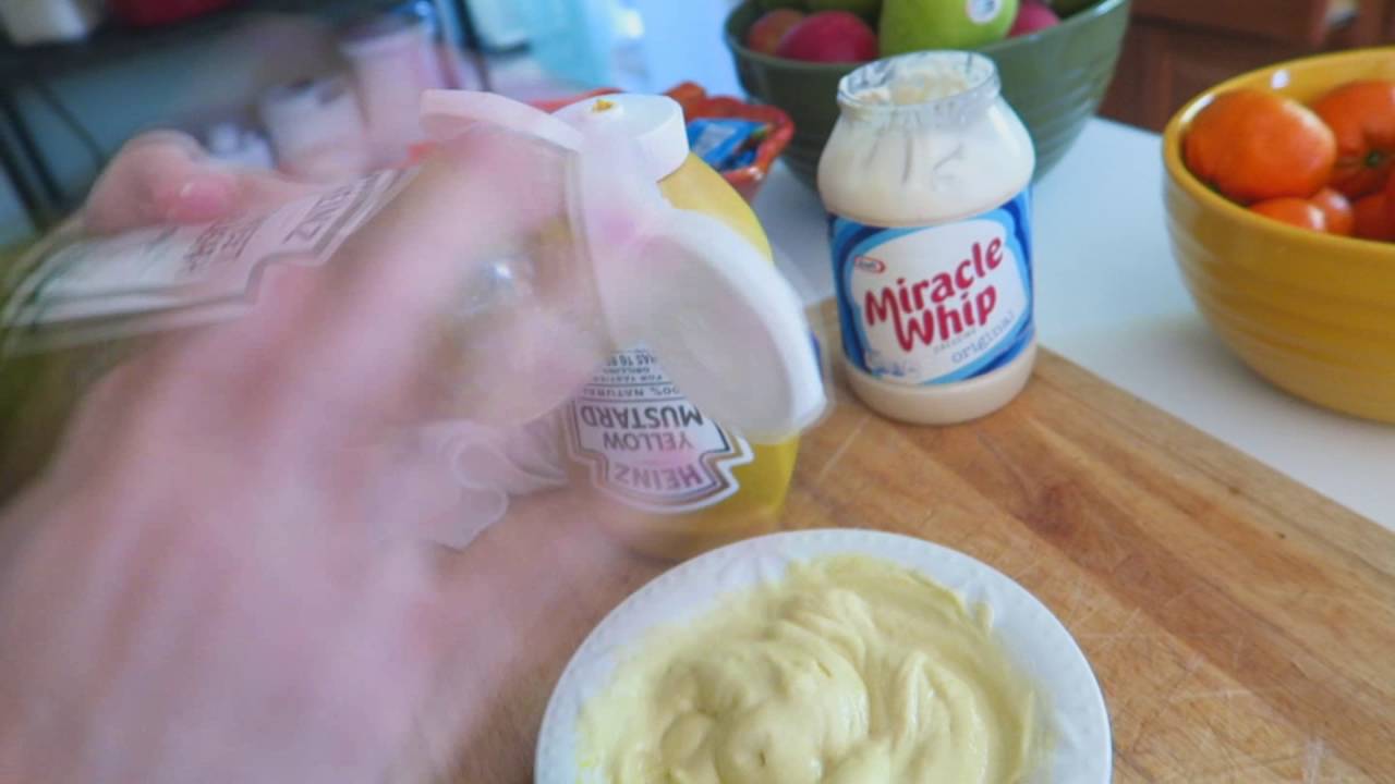 How to Make Quick and Easy Homemade Tarter Sauce