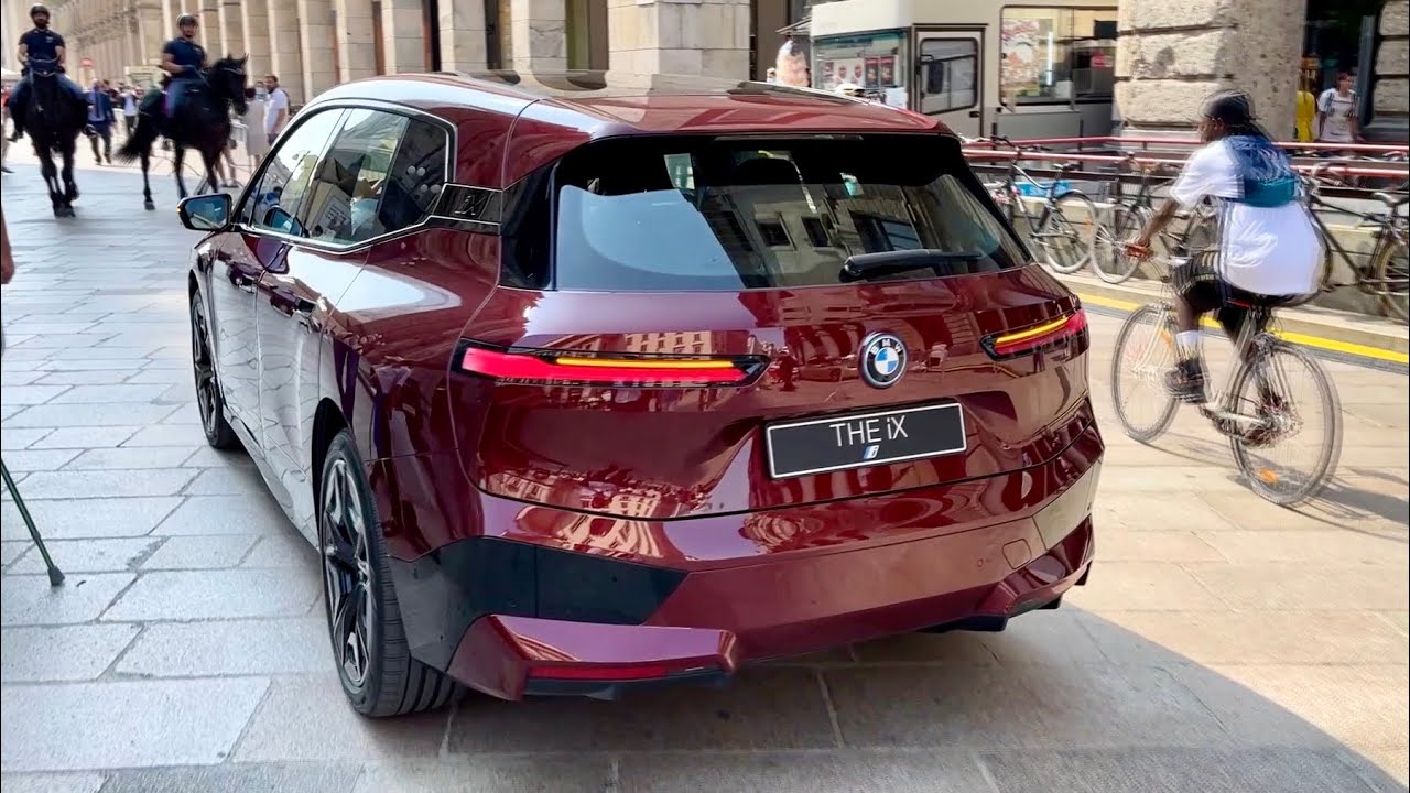 Новый BMW iX 2022 - визуальный обзор и электрический звук