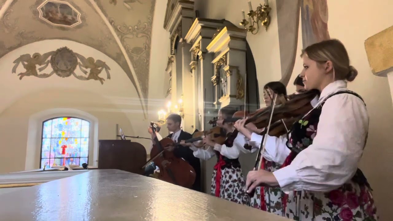 Pozdrawiam Ciebie Matko (Ave Maryja) -Kapela Gorsety ♥️🎻