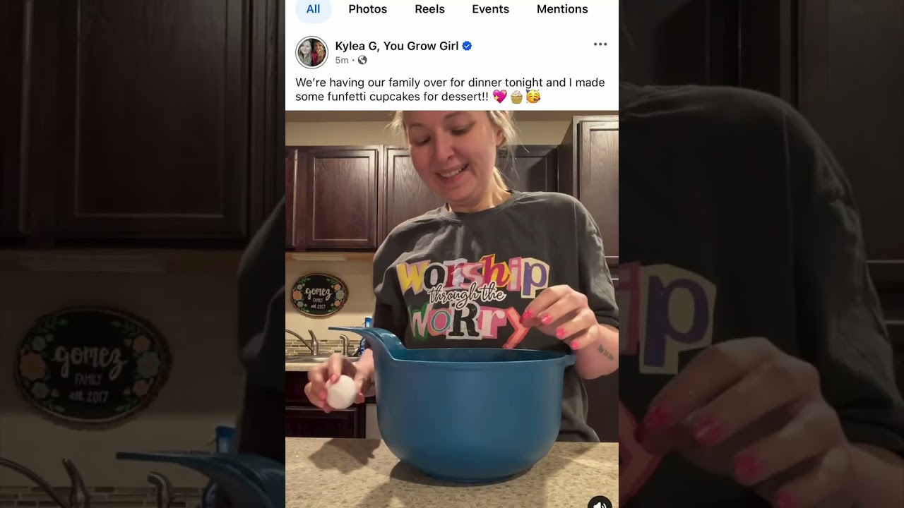 She’s 33 years old 🤦‍♀️