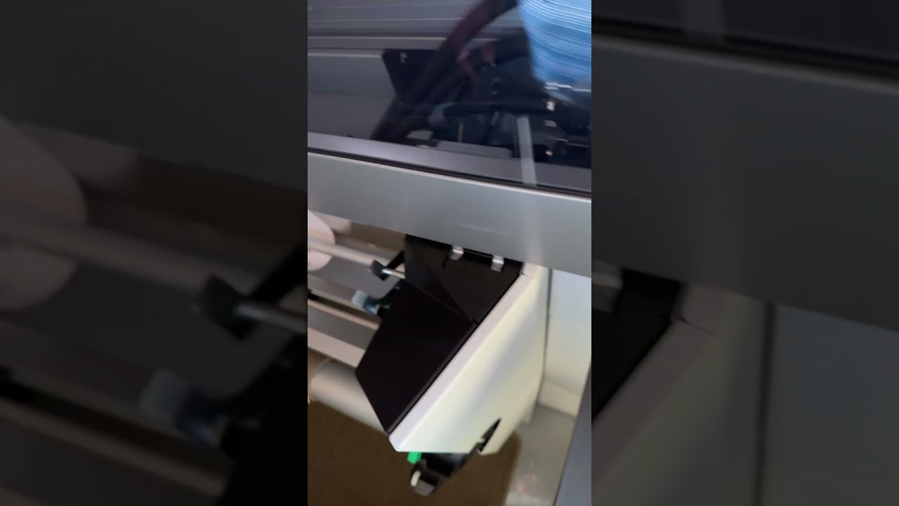 Clear stickers with white under cmyk on the Canon Colorado