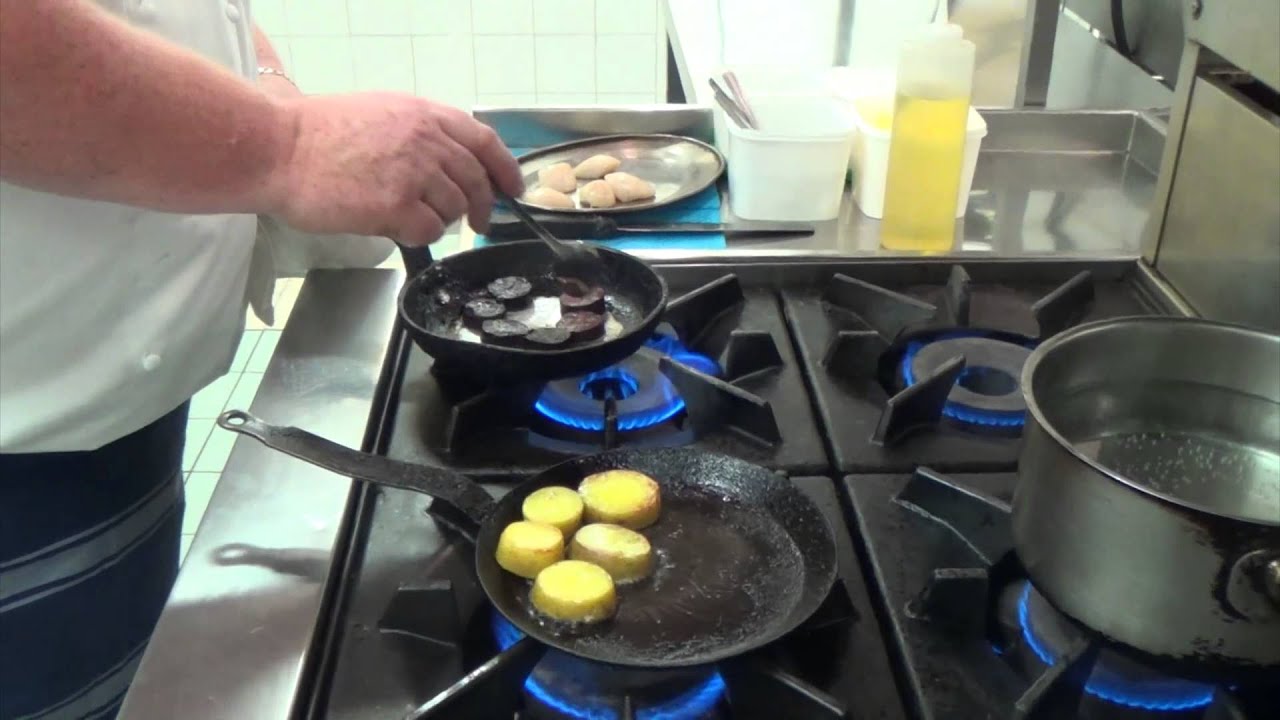 Chef demo: Pipers' Tryst makes a scallop & black pudding salad