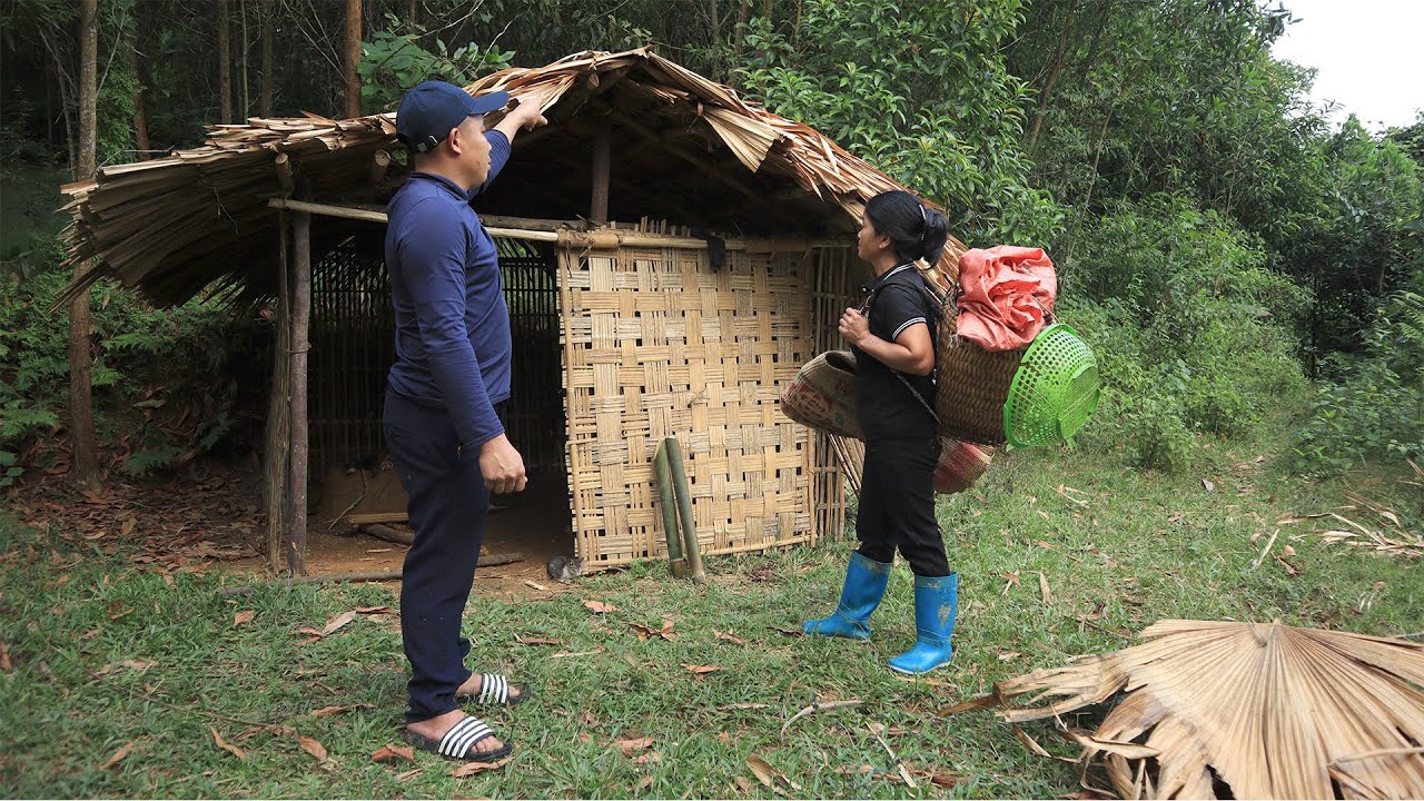 Girl clean up abandoned house to survive but is harassed and chased away, not safe place