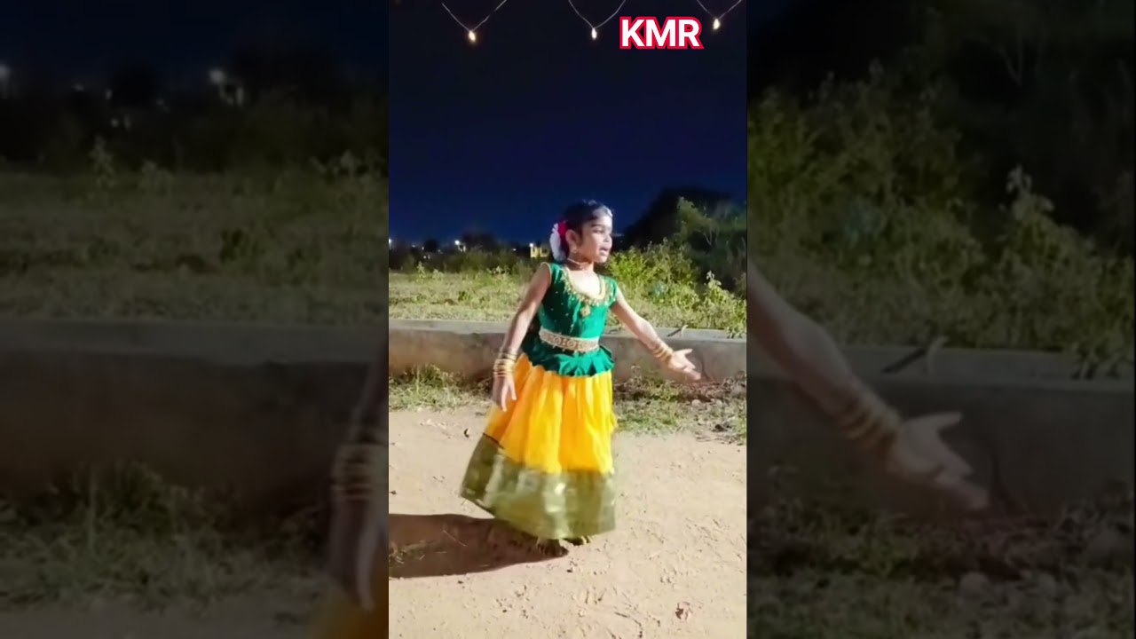 KCR song in Bathukamma celebrations, super dance by a girl #brs #kcr #ktr #kmr