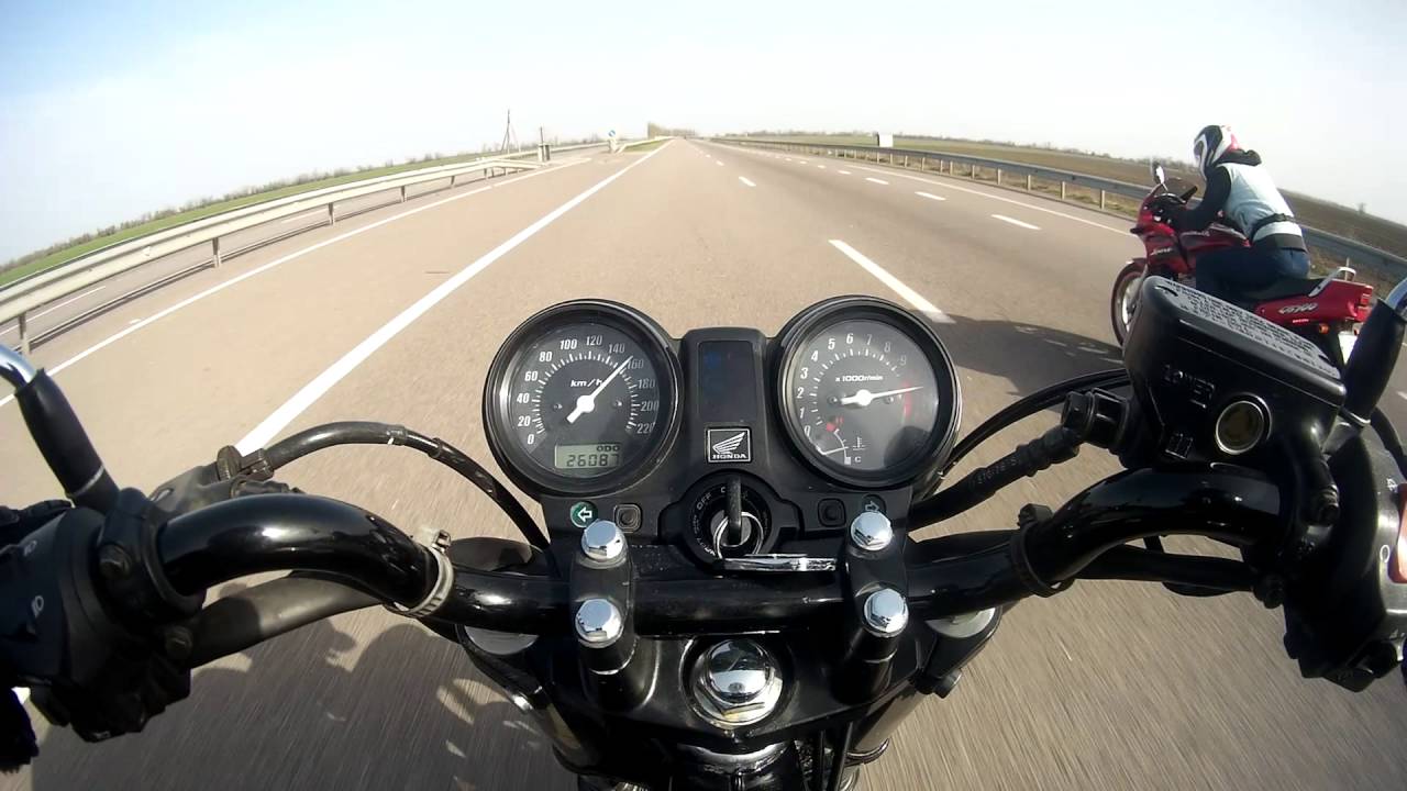 Honda cbf 500 2004 top speed