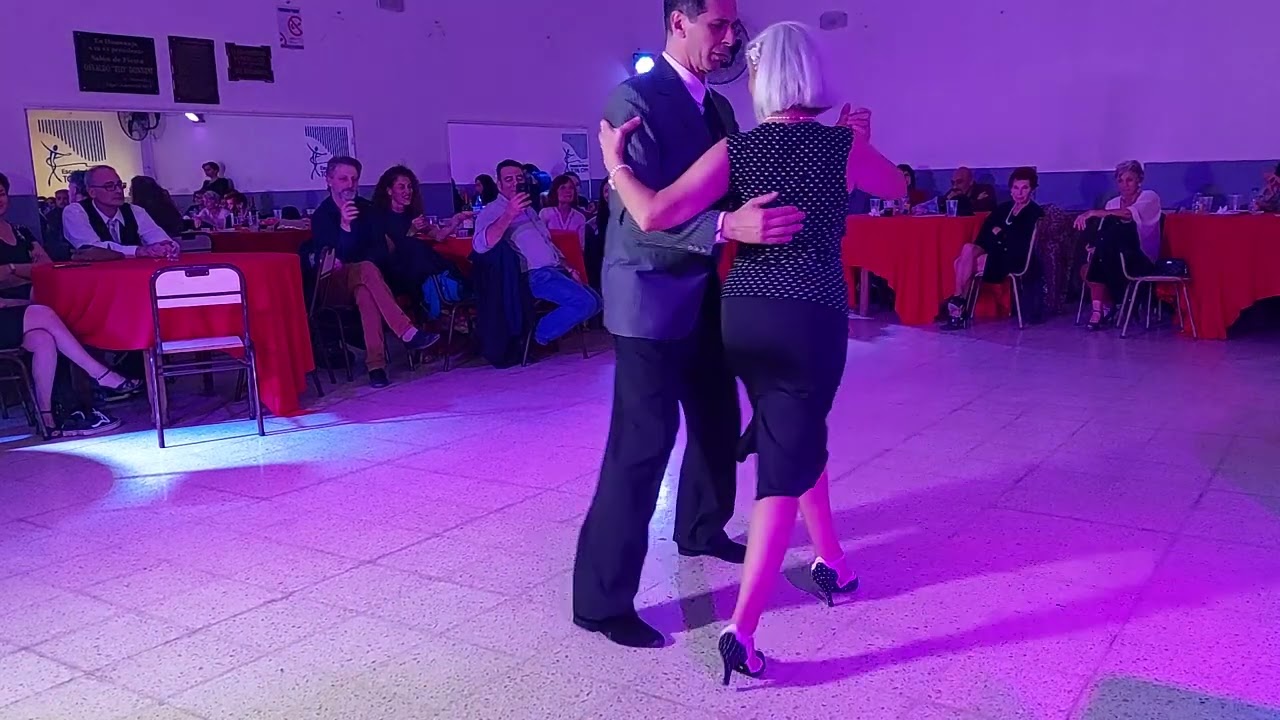 Gustavo Rodr&iacute;guez y Laura Borelli  - Te aconsejo que me olvides -