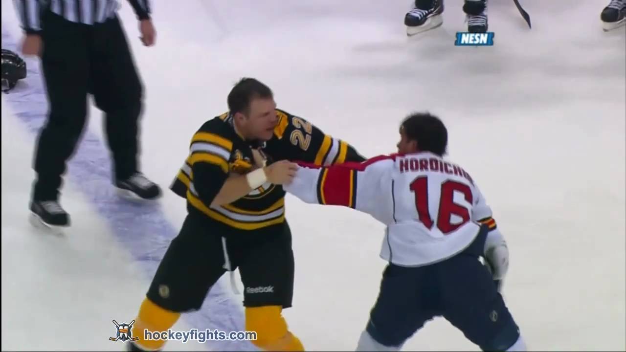 Darcy Hordichuk vs Shawn Thornton Nov 18, 2010 - NESN feed