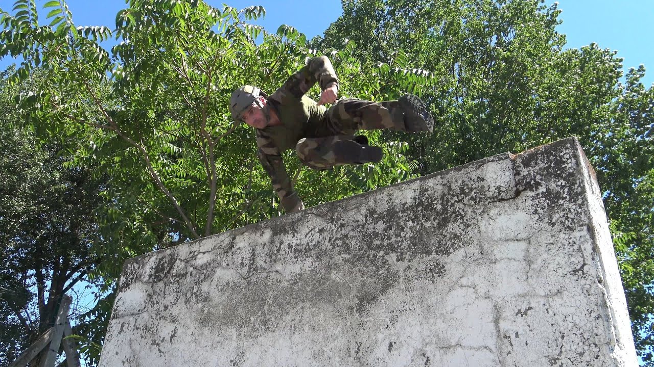 Parcours du Combattant / French Military Obstacle Course by Guillaume DAVID Stunt ギョーム・ダビド